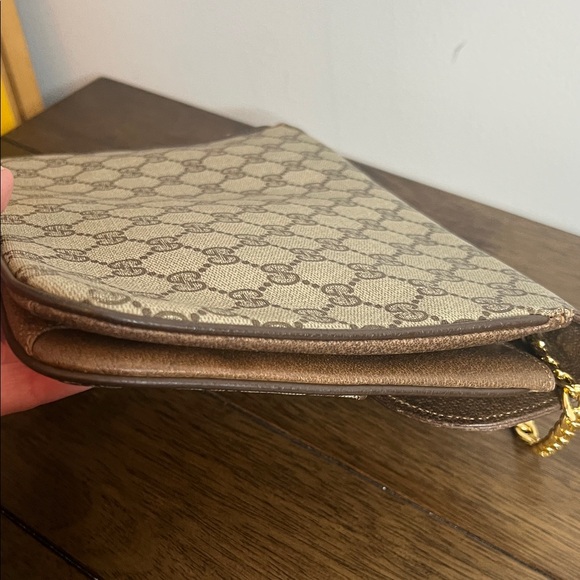 Gucci Tan and Gold Clutch Bag - Picture 3 of 11